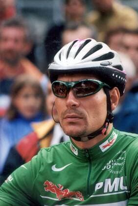 Erik Zabel (Deutschland Team Telekom) im grünen Trikot samt passender Sonnenbrille -  Radsport Herren 87. Tour de France 2000, Straßenradsport, Straße, Rad, Vneg Porträt 20. Etappe: Belfort - Troyes Radsport Herren 87. Tour de France 2000, Straßenradsport, Straße, Rad, Vneg Porträt 20. Etappe: Belfort - Troyes