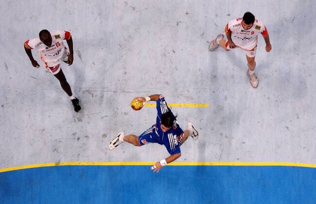 Ivano Balic (Kroatien, Mitte) am Ball Handball WM Herren WM 2007, Länderspiel, Nationalteam, Nationaltrikot, Kroatien - Spanien 35:27 Gruppe Köln Dynamik, Handball WM Herren WM 2007, Länderspiel, Nationalteam, Nationaltrikot, Kroatien - Spanien 35:27 Gruppe Köln Dynamik,