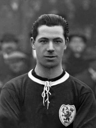 Fußball, Trainerhistorie Wolverhampton Wanderers von 1877 bis heute Edward Vizard (Wales) -  Fußball Herren Nationalmannschaft 1913, Nationaltrikot Porträt Cardiff Fußball Herren Nationalmannschaft 1913, Nationaltrikot Porträt Cardiff