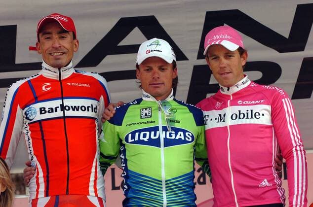 Siegerehrung Mailand Turin 2007: Sieger Danilo di Luca (Italien Liquigas Bianchi, Mitte) zwischen Mauricio Soler (Kolumbien Barloworld, li.) und Kim Kirchen (Luxemburg T Mobile) - Radsport Herren Mailand - Turin 2007, Straßenradsport, Straße, Rad, Gruppe Freude, Radsport Herren Mailand - Turin 2007, Straßenradsport, Straße, Rad, Gruppe Freude,