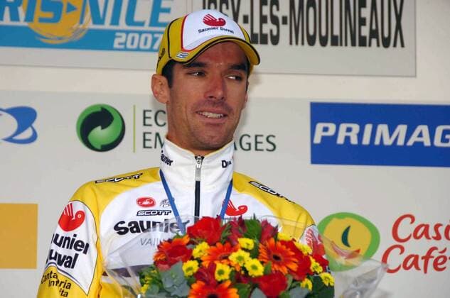 David Millar (Großbritannien Saunier Duval Prodir) gewinnt den Prolog bei Paris - Nizza 2007 -  Radsport Herren Paris - Nizza 2007, ProTour, Straßenradsport, Straße, Rad, Prolog, Zeitfahren, Einzelzeitfahren Einzelbild Issy les Moulineaux Radsport Herren Paris - Nizza 2007, ProTour, Straßenradsport, Straße, Rad, Prolog, Zeitfahren, Einzelzeitfahren Einzelbild Issy les Moulineaux