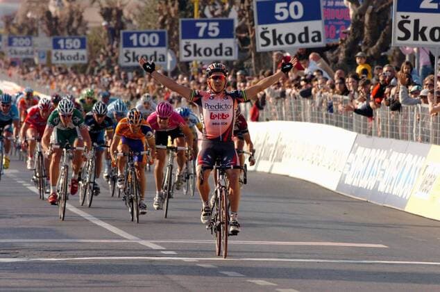 Robbie McEwen (Australien Predictor Lotto) gewinnt die 1. Etappe des Tirreno Adriatico 2007 von Civitavecchia nach Civitavecchia - Radsport Herren 42. Tirreno Adriatico 2007, Straßenradsport, Straße, Rad, ProTour Totale 1. Etappe: Civitavecchia - Civitavecchia Freude, Radsport Herren 42. Tirreno Adriatico 2007, Straßenradsport, Straße, Rad, ProTour Totale 1. Etappe: Civitavecchia - Civitavecchia Freude,