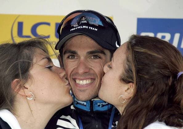 Alberto Contador (Spanien Discovery Channel) gewinnt die 7. Etappe und somit die Gesamtwertung von Paris Nizza 2007 Radsport Herren Paris Nizza 2007, ProTour, Straßenradsport, Straße, Rad Gruppe 7. Etappe: Nice - Nice Freude, Radsport Herren Paris Nizza 2007, ProTour, Straßenradsport, Straße, Rad Gruppe 7. Etappe: Nice - Nice Freude,