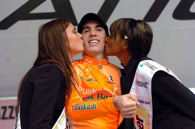 Koldo Fernandez de Larrea (Spanien Euskaltel Euskadi) gewinnt die 7. Etappe der 42. Tirreno Adriatico 2007 -  Radsport Herren 42. Tirreno Adriatico 2007, ProTour, Straßenradsport, Straße, Rad Gruppe Froschperspektive, unten, Freude, Radsport Herren 42. Tirreno Adriatico 2007, ProTour, Straßenradsport, Straße, Rad Gruppe Froschperspektive, unten, Freude,