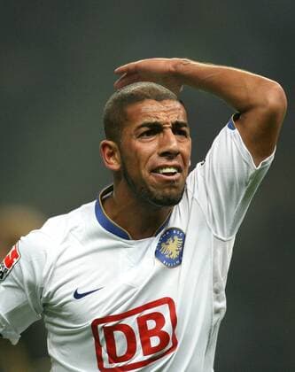 Ashkan Dejagah (Hertha) beschwert sich Fußball 1. BL Herren Saison 2006 2007, Hertha BSC Berlin Einzelbild Berlin Spannung, Wut, Fußball 1. BL Herren Saison 2006 2007, Hertha BSC Berlin Einzelbild Berlin Spannung, Wut,