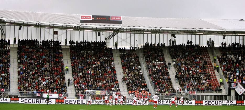 Spielszene im DSB Stadion von Alkmaar -  Fußball Herren Eredivisie 2006 2007, Ehrendivision, 1. Niederländische Holländische Liga, AZ Alkmaar Totale Alkmaar Fußball Herren Eredivisie 2006 2007, Ehrendivision, 1. Niederländische Holländische Liga, AZ Alkmaar Totale Alkmaar