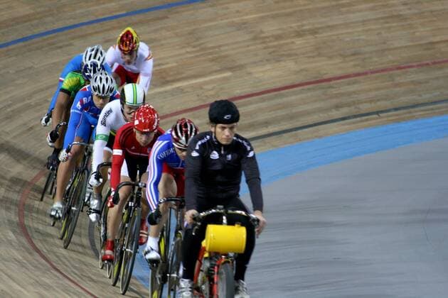 Keirin Vorlauf bei der WM 2007 in Palma de Mallorca mit Rene Wolff (Deutschland) an zweiter Stelle -  Radsport WM Herren WM 2007, Rad, Bahn, Halle, Indoor, Bahnrad, Bahnradsport, ,, Nationaltrikot Gruppe Palma de Mallorca Radsport WM Herren WM 2007, Rad, Bahn, Halle, Indoor, Bahnrad, Bahnradsport, ,, Nationaltrikot Gruppe Palma de Mallorca
