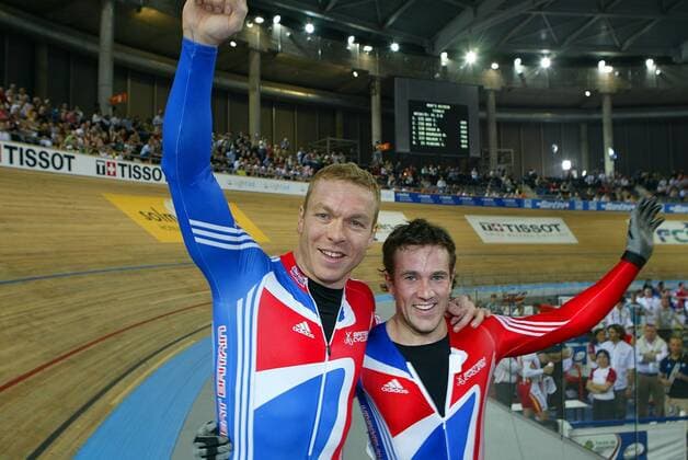 Weltmeister Chris Hoy (li.) und Drittplatzierter Edgar Ross (beide Großbritannien) jubeln nach dem Keirin Finale bei der WM 2007 in Palma de Mallorca -  Radsport Herren WM 2007, Rad, Bahn, Halle, Indoor, Bahnrad, Bahnradsport, Gruppe Palma de Mallorca Freude, Radsport Herren WM 2007, Rad, Bahn, Halle, Indoor, Bahnrad, Bahnradsport, Gruppe Palma de Mallorca Freude,
