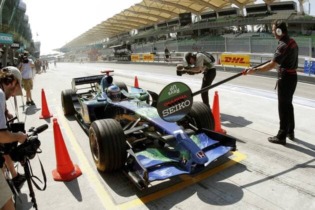 Jenson Button (England Honda) - Boxenstopptraining Motorsport Grand Prix Herren Großer Preis von Malaysia 2007, Formel 1 Weltmeisterschaft, F1, F, GP, WM, Freies Training Gruppe International Circuit Sepang Kuala Lumpur Motorsport Grand Prix Herren Großer Preis von Malaysia 2007, Formel 1 Weltmeisterschaft, F1, F, GP, WM, Freies Training Gruppe International Circuit Sepang Kuala Lumpur