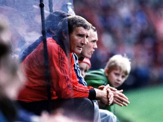 Trainer Malcolm Allison (Manchester City) -  Fußball Herren English Football League First Division 1980 1981, One, 1. Englische Liga, Manchester City Einzelbild Manchester Nachdenklichkeit, Fußball Herren English Football League First Division 1980 1981, One, 1. Englische Liga, Manchester City Einzelbild Manchester Nachdenklichkeit,