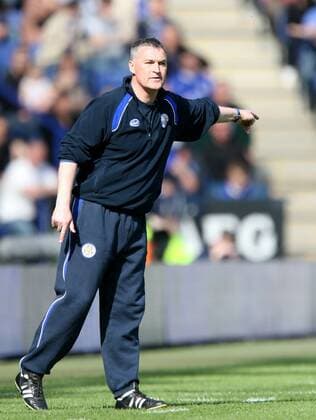 Trainer Rob Kelly (Leicester) gibt Anweisungen -  Fußball Herren Football League Championship 2006 2007, 2. Englische Liga, Leicester City Einzelbild Leicester Fußball Herren Football League Championship 2006 2007, 2. Englische Liga, Leicester City Einzelbild Leicester