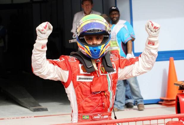 Felipe Massa (Brasilien Ferrari) jubelt über die Pole Position beim GP von Bahrain 2007 Motorsport Grand Prix Herren Großer Preis von Bahrain 2007, Formel 1 Weltmeisterschaft, F1, F, GP, WM, Qualifying Einzelbild Manama, Sakhir Freude, Motorsport Grand Prix Herren Großer Preis von Bahrain 2007, Formel 1 Weltmeisterschaft, F1, F, GP, WM, Qualifying Einzelbild Manama, Sakhir Freude,