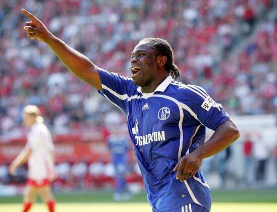 Gerald Asamoah (Schalke) - Torjubel Fußball 1. BL Herren Saison 2006 2007, FC Schalke 04 Einzelbild Mainz Freude, Begeisterung, Fußball 1. BL Herren Saison 2006 2007, FC Schalke 04 Einzelbild Mainz Freude, Begeisterung,