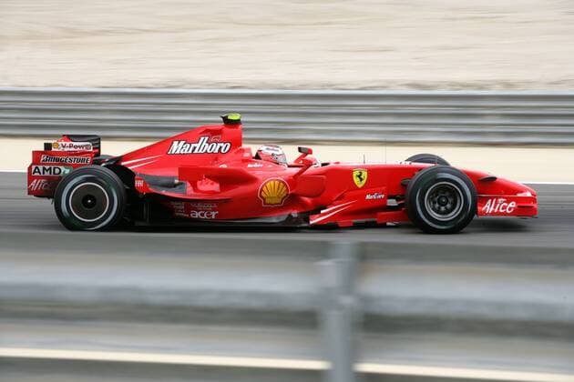 Kimi Räikkönen (Finnland Ferrari) Motorsport Grand Prix Herren Großer Preis von Bahrain 2007, Formel 1 Weltmeisterschaft, F1, F, GP, WM, Qualifying Einzelbild Manama, Sakhir Dynamik, Motorsport Grand Prix Herren Großer Preis von Bahrain 2007, Formel 1 Weltmeisterschaft, F1, F, GP, WM, Qualifying Einzelbild Manama, Sakhir Dynamik,