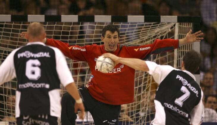 Torwart Slawomir Szmal (Kronau) Handball 1. BL Herren DHB Pokal 2006 2007, Pokalspiel, Finale, Endspiel, SG Kronau Östringen - THW Kiel 31:33, Einzelbild Final Four, FinalFour, 4, Endrunde, Finalrunde Hamburg o0 Pokalfinale, Pokalendspiel Dynamik, Handball 1. BL Herren DHB Pokal 2006 2007, Pokalspiel, Finale, Endspiel, SG Kronau Östringen - THW Kiel 31:33, Einzelbild Final Four, FinalFour, 4, Endrunde, Finalrunde Hamburg o0 Pokalfinale, Pokalendspiel Dynamik,
