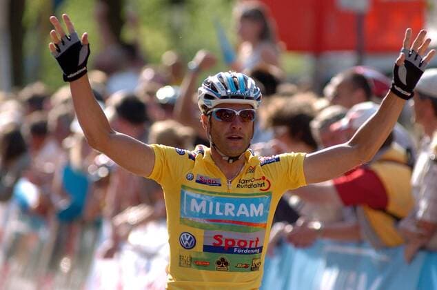 Alessandro Petacchi (Italien Milram) gewinnt die 4. Etappe der Niedersachsenrundfahrt 2007 Radsport Herren Lotto Rundfahrt 2007, Niedersachsenrundfahrt, Niedersachsen, Straßenradsport, Straße, Rad, Einzelbild 4. Etappe: Rheda Wiedenbrück - Duderstadt Freude, Radsport Herren Lotto Rundfahrt 2007, Niedersachsenrundfahrt, Niedersachsen, Straßenradsport, Straße, Rad, Einzelbild 4. Etappe: Rheda Wiedenbrück - Duderstadt Freude,
