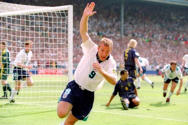 Alan Shearer (England) - Torjubel Fußball Länderspiel Herren EM 1996, Nationalmannschaft, Nationaltrikot, Gruppe A, England - Schottland 2:0 Einzelbild London Begeisterung, Freude, Fußball Länderspiel Herren EM 1996, Nationalmannschaft, Nationaltrikot, Gruppe A, England - Schottland 2:0 Einzelbild London Begeisterung, Freude,