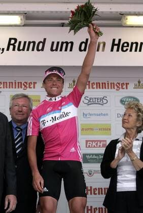 Patrik Sinkewitz (Deutschland T Mobile) - Sieger beim Rennen Rund um den Henninger Turm 2007 Radsport Herren Rund um den Henninger Turm 2007, Straßenradsport, Straße, Rad Einzelbild Frankfurt M. Freude, Radsport Herren Rund um den Henninger Turm 2007, Straßenradsport, Straße, Rad Einzelbild Frankfurt M. Freude,