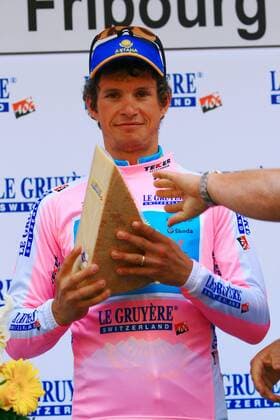 Paolo Savoldelli (Italien Astana) - Sieger im Prologzeitfahren und damit Gesamtführender Radsport Herren Tour de Romandie 2007, ProTour, Prolog, Zeitfahren, Einzelzeitfahren, Straßenradsport, Straße, Rad Einzelbild Fribourg Freude, Radsport Herren Tour de Romandie 2007, ProTour, Prolog, Zeitfahren, Einzelzeitfahren, Straßenradsport, Straße, Rad Einzelbild Fribourg Freude,