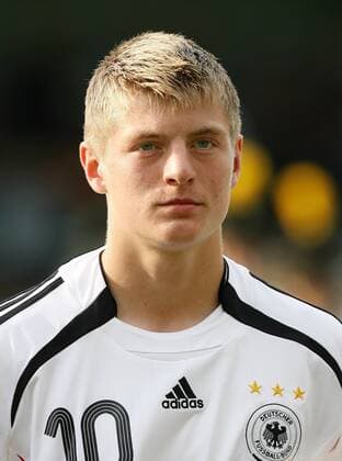 Toni Kroos (Deutschland U17) Fußball Länderspiel Herren U 17 Europameisterschaft 2007, Nationalteam, Nationaltrikot, Nachwuchs, Jugend, Junioren Porträt Eupen Fußball Länderspiel Herren U 17 Europameisterschaft 2007, Nationalteam, Nationaltrikot, Nachwuchs, Jugend, Junioren Porträt Eupen