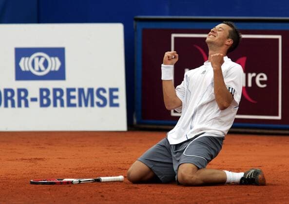 Philipp Kohlschreiber (Deutschland) bejubelt seinen Sieg bei den BMW Open 2007 in München Tennis Herren BMW Open 2007, ATP Tour, Finale, o0 Endspiel, Einzelbild München Begeisterung, Freude, Tennis Herren BMW Open 2007, ATP Tour, Finale, o0 Endspiel, Einzelbild München Begeisterung, Freude,