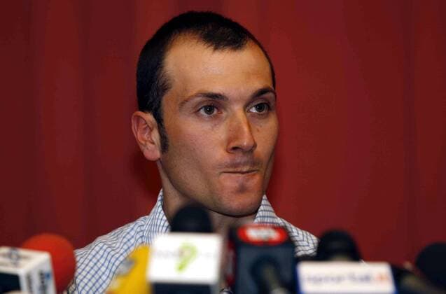 Ivan Basso (Italien) äußert sich während einer Pressekonferenz zu seiner Verwicklung in die Dopingaffäre Fuentes -  Radsport Herren Straßenradsport 2007, Straße, Rad, Pressetermin, PK Porträt o0 Operation Puerto Mailand Radsport Herren Straßenradsport 2007, Straße, Rad, Pressetermin, PK Porträt o0 Operation Puerto Mailand
