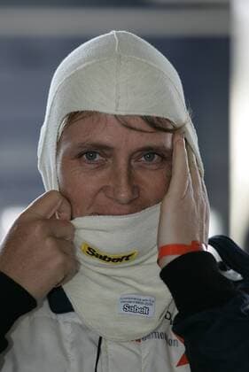 Jutta Kleinschmidt (Deutschland BMW) mit Feuermaske Motorsport Damen 49. ADAC ACAS H&R Cup 2007, BFGoodrich Langstreckenmeisterschaft, Langstrecke, Langstreckenrennen Porträt Nürburgring Nürburg Motorsport Damen 49. ADAC ACAS H&R Cup 2007, BFGoodrich Langstreckenmeisterschaft, Langstrecke, Langstreckenrennen Porträt Nürburgring Nürburg