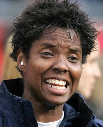Torhüterin Brianna Scurry (USA) gut gelaunt - (Icon918b92304) Fußball Damen Nationalteam 2007, Training, Frauen, Frauenfußball Porträt Foxboro Freude, Fußball Damen Nationalteam 2007, Training, Frauen, Frauenfußball Porträt Foxboro Freude, EDITORIAL USE ONLY