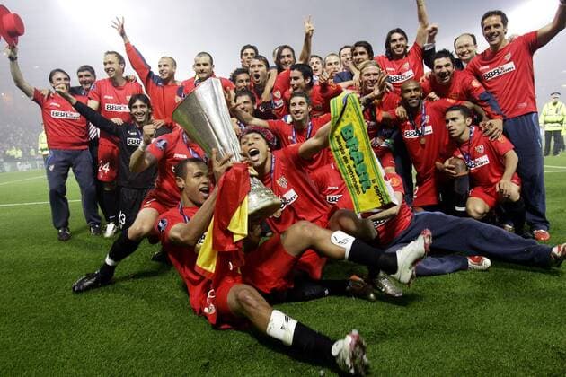 FC Sevilla - UEFA Cup Sieger 2006 2007 - Fußball EC 3 Herren UEFA Cup 2006 2007, Pokal, Europapokal, Finale, Endspiel, FC Sevilla Totale Glasgow Begeisterung, Freude, Fußball EC 3 Herren UEFA Cup 2006 2007, Pokal, Europapokal, Finale, Endspiel, FC Sevilla Totale Glasgow Begeisterung, Freude,