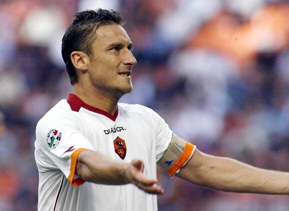 Francesco Totti (AS Roma) jubelt - Fußball Herren Coppa Italia 2006 2007, Italienischer Pokal, Pokalspiel, Endspiel, Finale, Vdig Einzelbild Mailand Freude, Fußball Herren Coppa Italia 2006 2007, Italienischer Pokal, Pokalspiel, Endspiel, Finale, Vdig Einzelbild Mailand Freude,