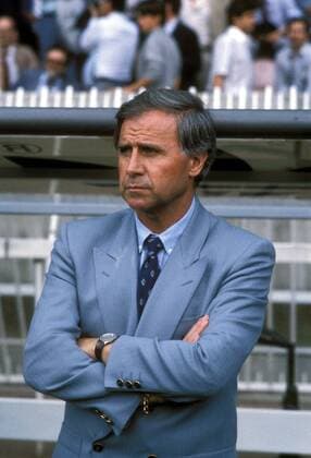 Nationaltrainer Michel Hidalgo (Frankreich) Fußball Länderspiel Herren EM 1984, Nationalmannschaft, Finale, Endspiel Einzelbild Paris Fußball Länderspiel Herren EM 1984, Nationalmannschaft, Finale, Endspiel Einzelbild Paris