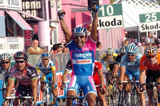 Danilo Napolitano (Italien Lampre) gewinnt die 9. Etappe der Giro d Italia 2007 - Radsport Herren Giro d Italia 2007, dItalia, Straßenradsport, Straße, Rad, ProTour Einzelbild 9.Etappe: Reggio Nell Emilia - Lido di Camaiore Freude, Begeisterung, Radsport Herren Giro d Italia 2007, dItalia, Straßenradsport, Straße, Rad, ProTour Einzelbild 9.Etappe: Reggio Nell Emilia - Lido di Camaiore Freude, Begeisterung,