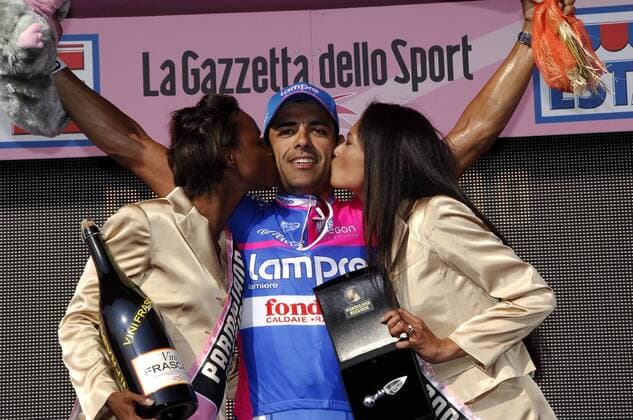 Danilo Napolitano (Italien Lampre) gewinnt die 9. Etappe der Giro d Italia 2007 - Radsport Herren Giro d Italia 2007, dItalia, Straßenradsport, Straße, Rad, ProTour Gruppe 9.Etappe: Reggio Nell Emilia - Lido di Camaiore Freude, Radsport Herren Giro d Italia 2007, dItalia, Straßenradsport, Straße, Rad, ProTour Gruppe 9.Etappe: Reggio Nell Emilia - Lido di Camaiore Freude,