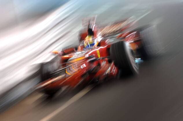 Ferrari Bolide in voller Fahrt - Motorsport Grand Prix Herren Großer Preis von Monaco, 2007, Formel 1 Weltmeisterschaft, F1, F, GP, WM, Qualifying Einzelbild Monte Carlo Dynamik, Motorsport Grand Prix Herren Großer Preis von Monaco, 2007, Formel 1 Weltmeisterschaft, F1, F, GP, WM, Qualifying Einzelbild Monte Carlo Dynamik,