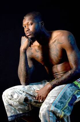 Djibril Cisse (Frankreich Olympique Marseille) nachdenklich -  (pan20376) Fußball Herren Ligue 1 2006 2007, 1. Französische Liga, OM, Olympique de Marseille, Fotoshooting Einzelbild Marseille Nachdenklichkeit, Sinnlichkeit, Fußball Herren Ligue 1 2006 2007, 1. Französische Liga, OM, Olympique de Marseille, Fotoshooting Einzelbild Marseille Nachdenklichkeit, Sinnlichkeit,  