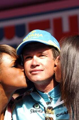 Paolo Savoldelli (Italien Astana) gewinnt die 20. Etappe des Giro d Italia 2007 - Radsport Herren Giro d Italia 2007, dItalia, ProTour, Straßenradsport, Straße, Rad, Einzelzeitfahren, Zeitfahren Gruppe 20. Etappe: Bardolino - Verona Freude, Sinnlichkeit, Radsport Herren Giro d Italia 2007, dItalia, ProTour, Straßenradsport, Straße, Rad, Einzelzeitfahren, Zeitfahren Gruppe 20. Etappe: Bardolino - Verona Freude, Sinnlichkeit,