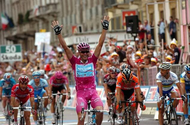 Alessandro Petacchi (Italien Milram) gewinnt die 21. und letzte Etappe des Giro d Italia 2007 - Radsport Herren Giro d Italia 2007, dItalia, ProTour, Straßenradsport, Straße, Rad, Gruppe 21. Etappe: Vestona - Mailand Freude, Radsport Herren Giro d Italia 2007, dItalia, ProTour, Straßenradsport, Straße, Rad, Gruppe 21. Etappe: Vestona - Mailand Freude,