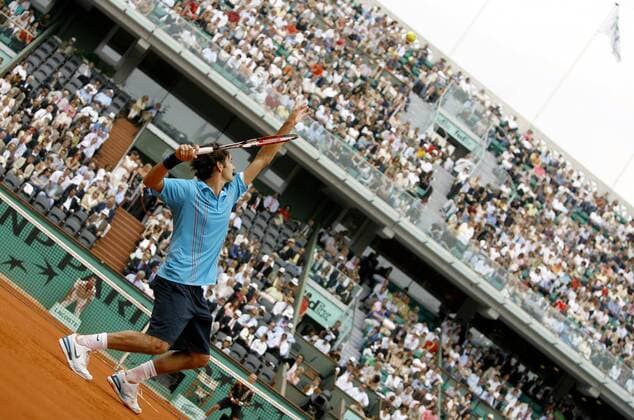 Roger Federer (Schweiz) im ausverkauften Center Court Philippe Chatrier in Paris -  (pan20644) Tennis Herren French Open 2007, Grand Slam, ATP Tour, Halbfinale Totale Roland Garros Paris Tennis Herren French Open 2007, Grand Slam, ATP Tour, Halbfinale Totale Roland Garros Paris  