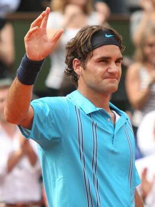 Roger Federer (Schweiz) bedankt sich bei den Anhängern -  (PAR20070608713) Tennis Herren French Open 2007, Grand Slam, ATP Tour, Halbfinale Einzelbild Roland Garros Paris Freude, Tennis Herren French Open 2007, Grand Slam, ATP Tour, Halbfinale Einzelbild Roland Garros Paris Freude,