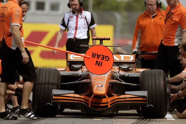 Adrian Sutil (Deutschland Spyker) - Boxenstopp Motorsport Grand Prix Herren Großer Preis von Kanada 2007, Formel 1 Weltmeisterschaft, F1, F, GP, WM, Freies Training Gruppe Montreal Motorsport Grand Prix Herren Großer Preis von Kanada 2007, Formel 1 Weltmeisterschaft, F1, F, GP, WM, Freies Training Gruppe Montreal