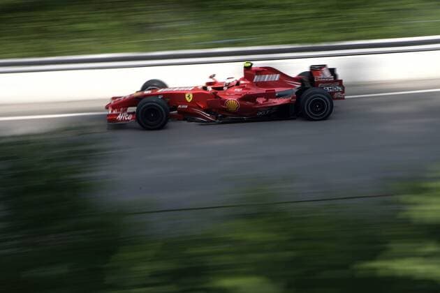 Kimi Räikkönen (Finnland Ferrari) in seinem Boliden Motorsport Grand Prix Herren Großer Preis von Kanada 2007, Formel 1 Weltmeisterschaft, F1, F, GP, WM, freies Training Einzelbild Montreal Dynamik, Motorsport Grand Prix Herren Großer Preis von Kanada 2007, Formel 1 Weltmeisterschaft, F1, F, GP, WM, freies Training Einzelbild Montreal Dynamik,