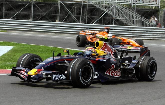 Mark Webber (Australien Red Bull) in seinem Boliden Motorsport Grand Prix Herren Großer Preis von Kanada 2007, Formel 1 Weltmeisterschaft, F1, F, GP, WM, Freies Training Einzelbild Montreal Motorsport Grand Prix Herren Großer Preis von Kanada 2007, Formel 1 Weltmeisterschaft, F1, F, GP, WM, Freies Training Einzelbild Montreal
