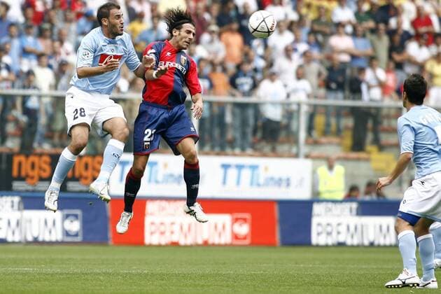 Paolo Cannavaro (Neapel, li.) gegen Giuseppe Greco (FC Genua) -  Fußball Herren Serie B 2006 2007, 2. Italienische Liga, FC Genua 1893 - SSC Neapel 0:0 Gruppe Genoa CFC Genua Dynamik, Höhe, Fußball Herren Serie B 2006 2007, 2. Italienische Liga, FC Genua 1893 - SSC Neapel 0:0 Gruppe Genoa CFC Genua Dynamik, Höhe,
