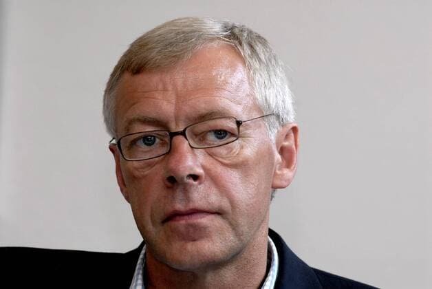 DBU Generalsekretär Jim Stjerne Hansen (Dänemark) während der Pressekonferenz zur Sicherheit im Nationalstadion Parken -  Fußball Herren Pressetermin 2007 Porträt Kopenhagen Fußball Herren Pressetermin 2007 Porträt Kopenhagen