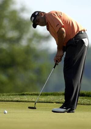 Angel Cabrera (Argentinien) - Put -  (OAK20070615334) Golf Herren US Open 2007, PGA Tour Einzelbild Oakmont Golf Herren US Open 2007, PGA Tour Einzelbild Oakmont