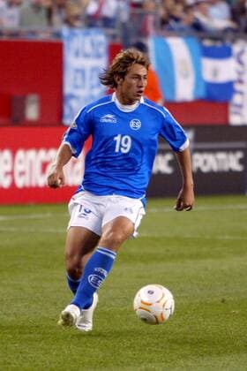 Alfredo Pacheco (El Salvador) am Ball - (icon4820048) Fußball Länderspiel Herren CONCACAF Gold Cup 2007, GoldCup, Nationalteam, Nationaltrikot, El Salvador Einzelbild Boston Fußball Länderspiel Herren CONCACAF Gold Cup 2007, GoldCup, Nationalteam, Nationaltrikot, El Salvador Einzelbild Boston EDITORIAL USE ONLY