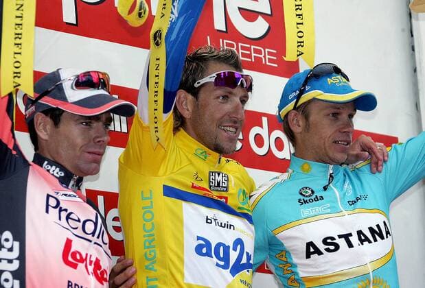 Siegerehrung Dauphine Libere 2007 - v.li.: Zweiter Cadel Evans (Australien Predictor Lotto), Gesamtsieger Christophe Moreau (Frankreich AG2R Prevoyance) und Dritter Andrey Kashechkin (Kasachstan Astana) Radsport Herren Dauphine Libere 2007, ProTour, Straßenradsport, Straße, Rad Gruppe Annecy Freude, Radsport Herren Dauphine Libere 2007, ProTour, Straßenradsport, Straße, Rad Gruppe Annecy Freude,