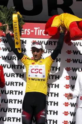 Fabian Cancellara (Schweiz CSC) ist Gesamtführender nach der 3. Etappe der Tour de Suisse 2007 - Radsport Herren Tour de Suisse 2007, ProTour, Straßenradsport, Straße, Rad, Fleurop Einzelbild 3. Etappe: Brunnen - Nauders Freude, Radsport Herren Tour de Suisse 2007, ProTour, Straßenradsport, Straße, Rad, Fleurop Einzelbild 3. Etappe: Brunnen - Nauders Freude,