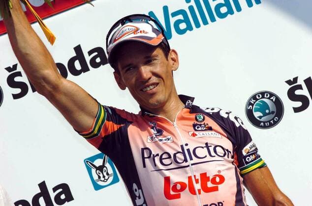 Robbie McEwen (Australien Predictor Lotto) bejubelt den Etappensieg in Giubiasco - Radsport Herren Tour de Suisse 2007, ProTour, Straßenradsport, Straße, Rad Einzelbild 5. Etappe:Vaduz - Giubiasco Freude, Radsport Herren Tour de Suisse 2007, ProTour, Straßenradsport, Straße, Rad Einzelbild 5. Etappe:Vaduz - Giubiasco Freude,