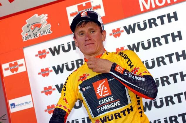 Wladimir Efimkin (Ruland Caisse d Epargne) übernimmt das gelbe Trikot des Gesamtführenden nach der 6. Etappe der Tour de Suisse 2007 -  Radsport Herren Tour de Suisse 2007, ProTour, Straßenradsport, Straße, Rad Einzelbild 6. Etappe: Gibuiasco - Crans Montana Radsport Herren Tour de Suisse 2007, ProTour, Straßenradsport, Straße, Rad Einzelbild 6. Etappe: Gibuiasco - Crans Montana